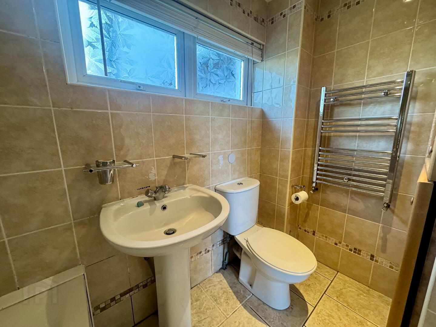 12A Lesley Heights 11 of 12