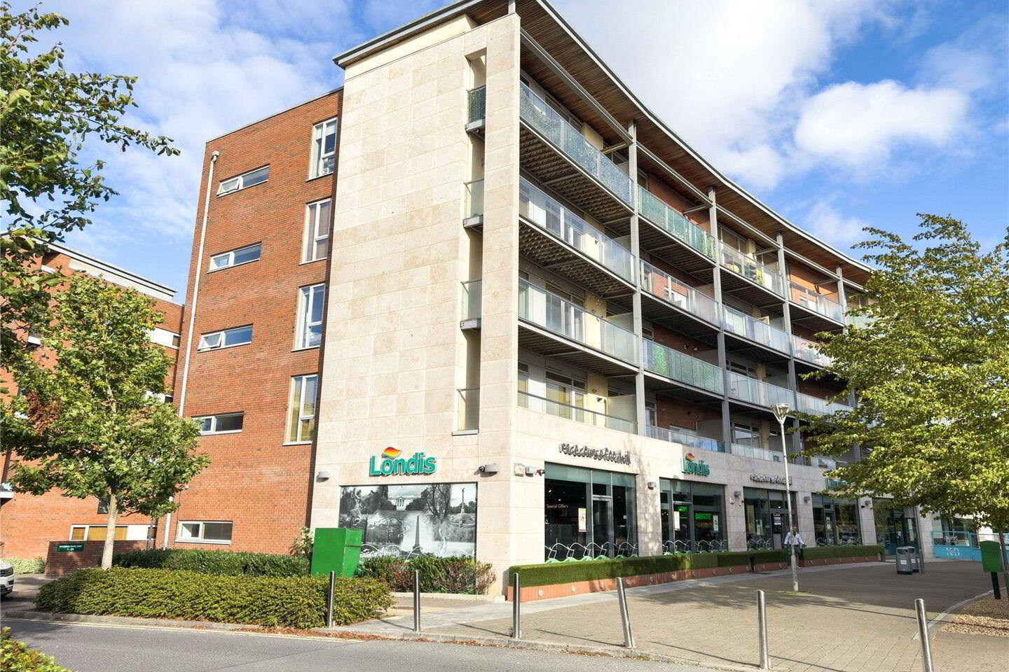 7 Phoenix Park Way 1 of 22