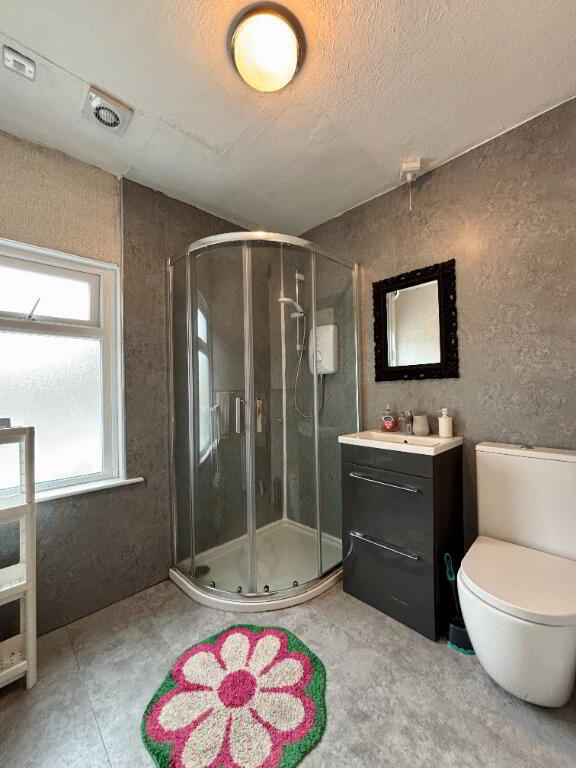 3 Lisburn Avenue 11 of 12