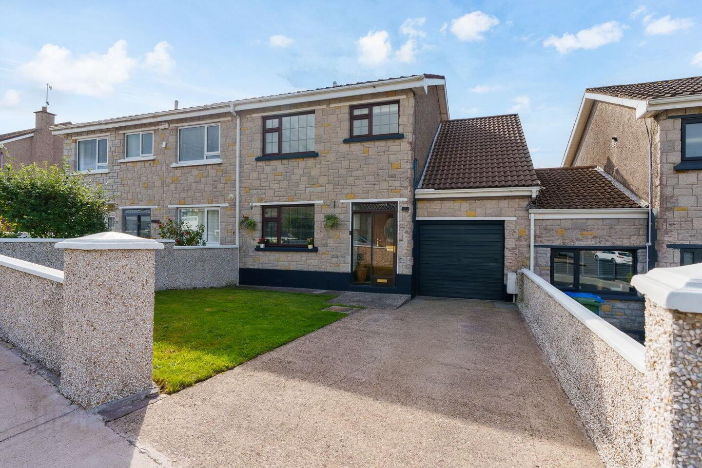 66 Silversprings Court 2 of 36