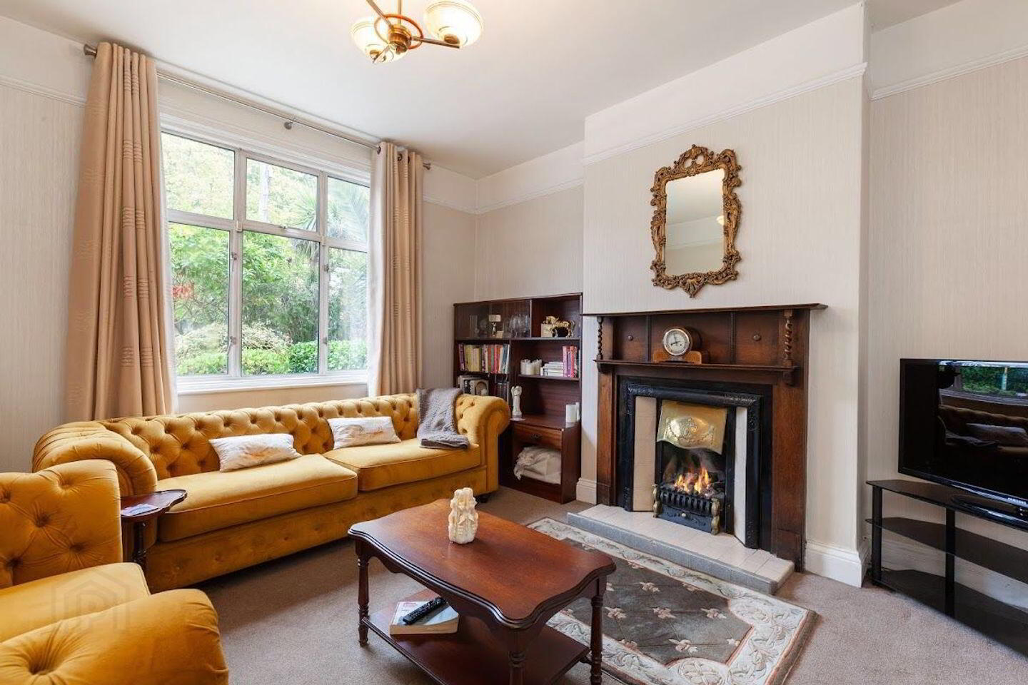 15 Castle Avenue 3 of 30