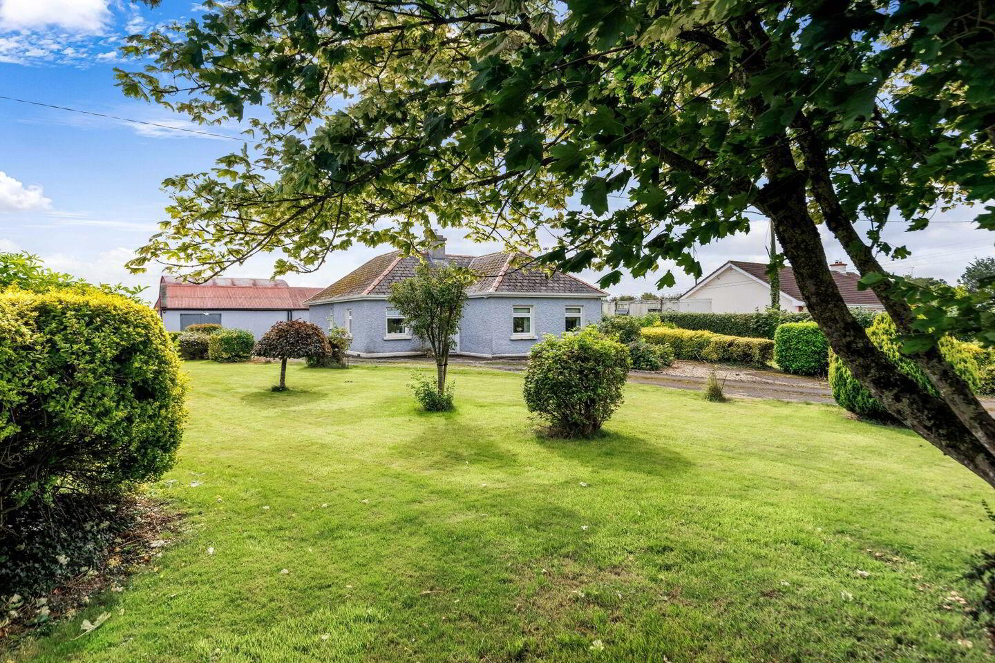 House On 7.8 Acres 2 of 19
