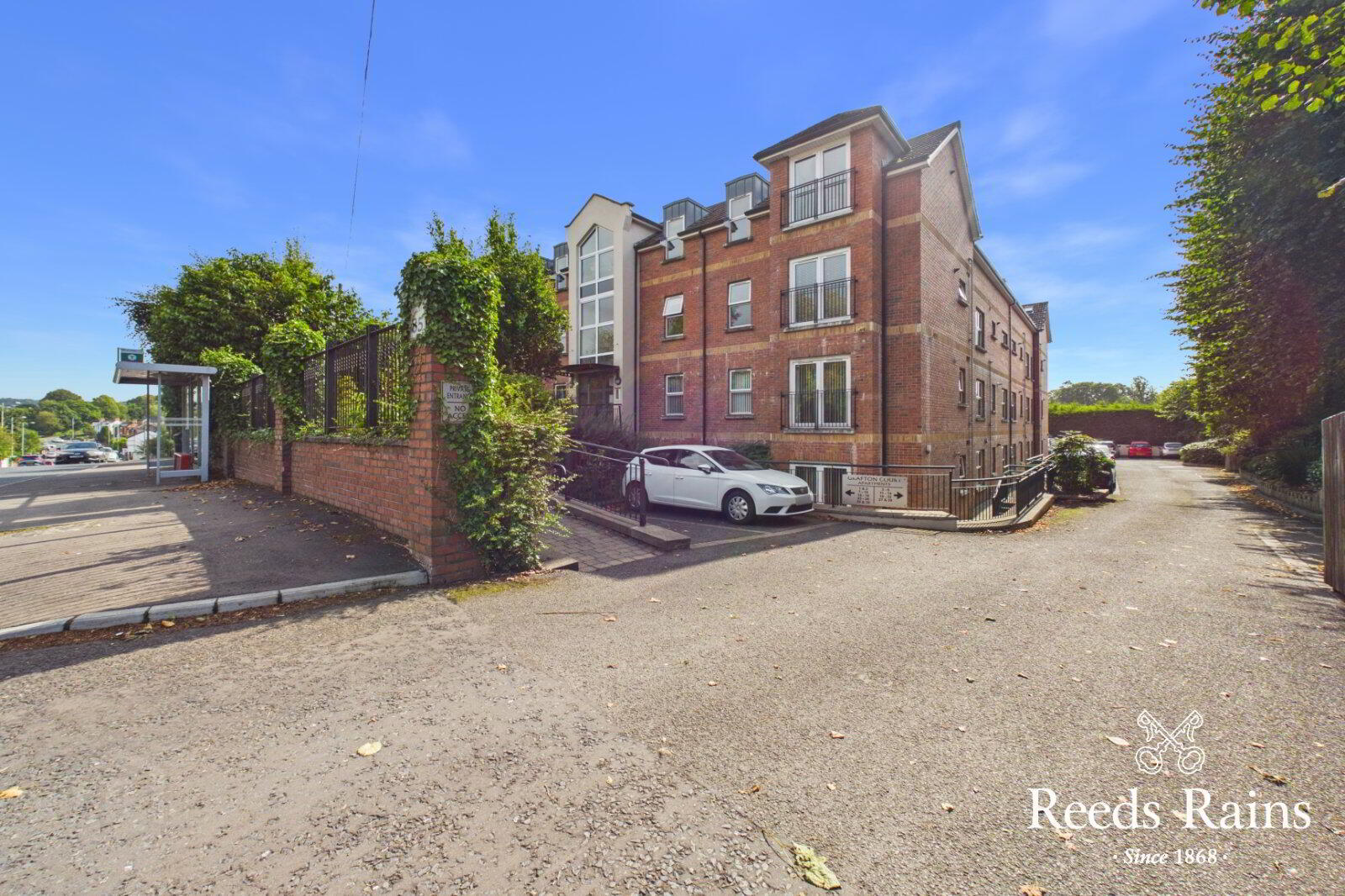 Flat 27 Grafton Court, 85 Kings Road 1 of 27