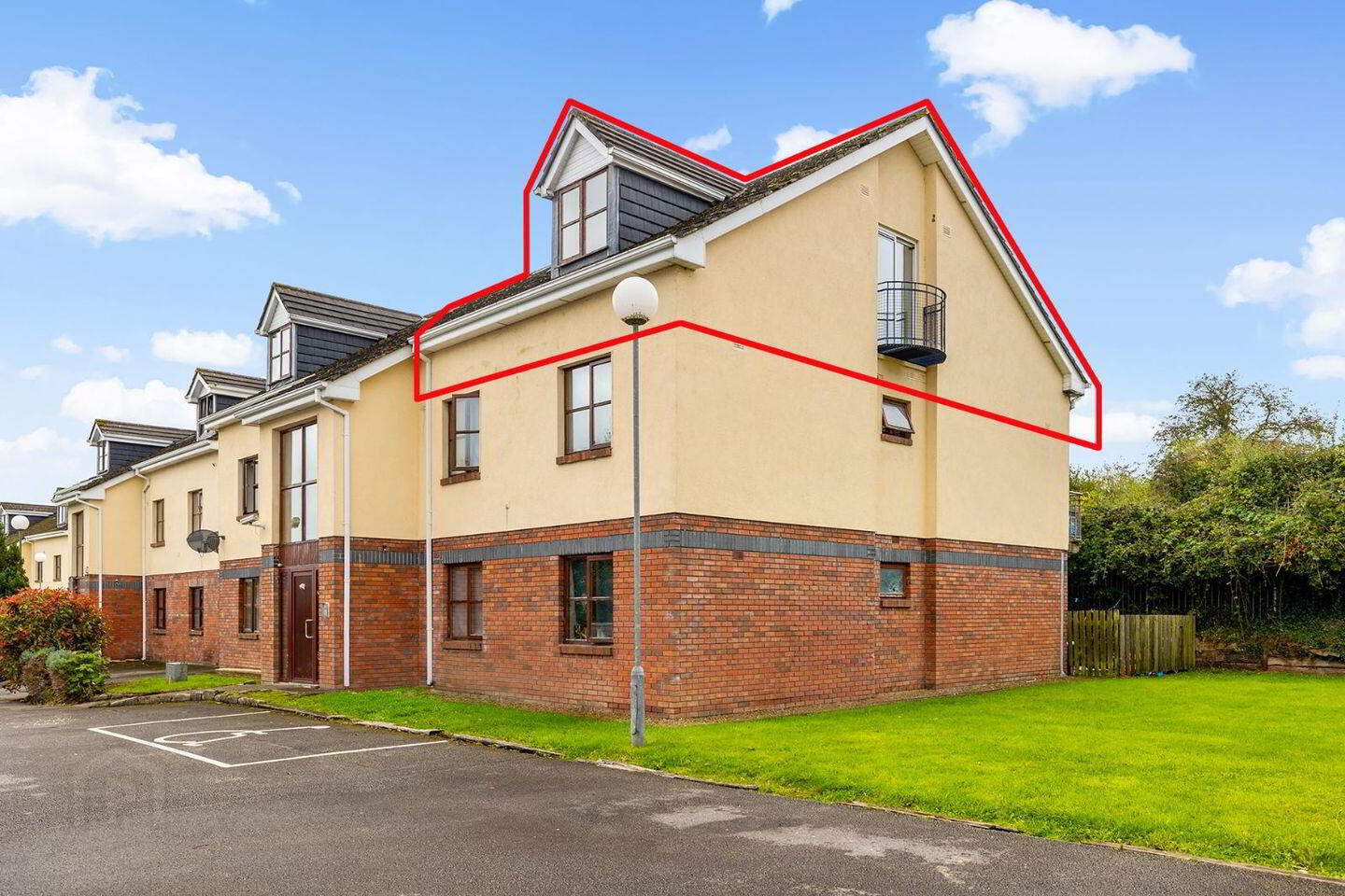 Apartment 24 Block 4 Royal Canal Court 3 of 21