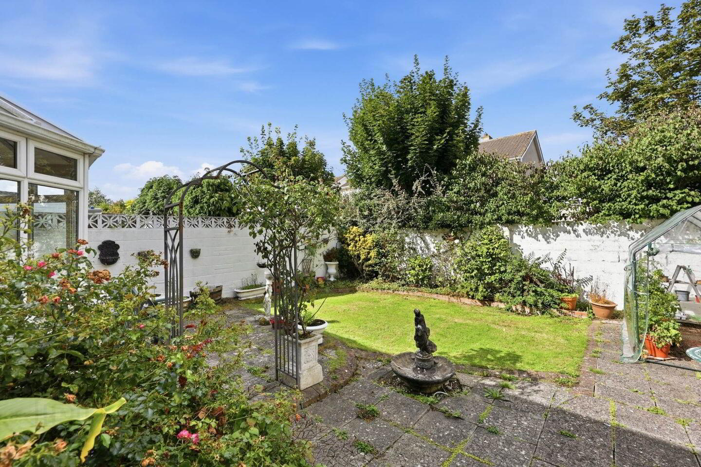 35 Grange Park Grove 19 of 20