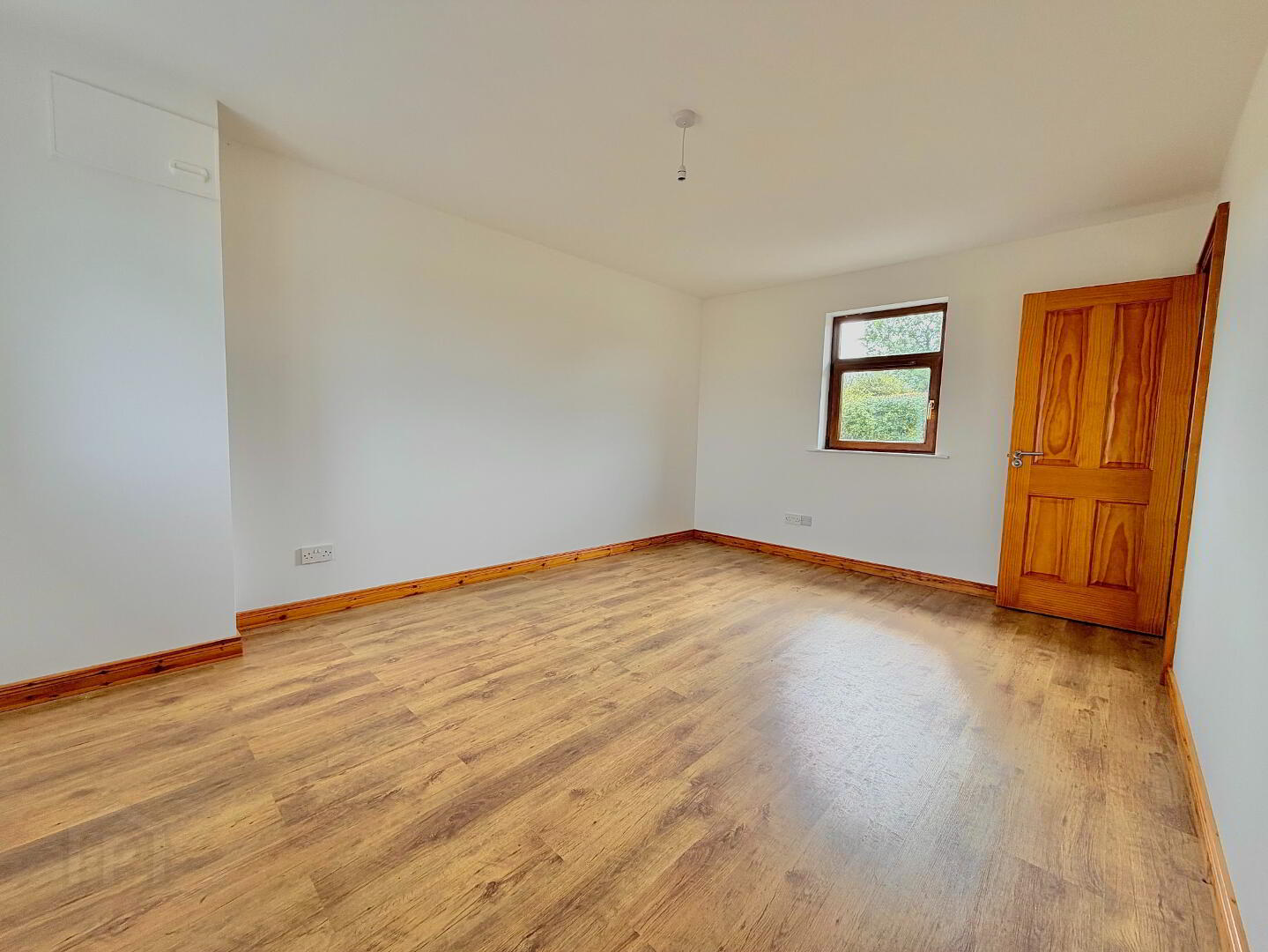 18 Carraloan Road 3 of 6