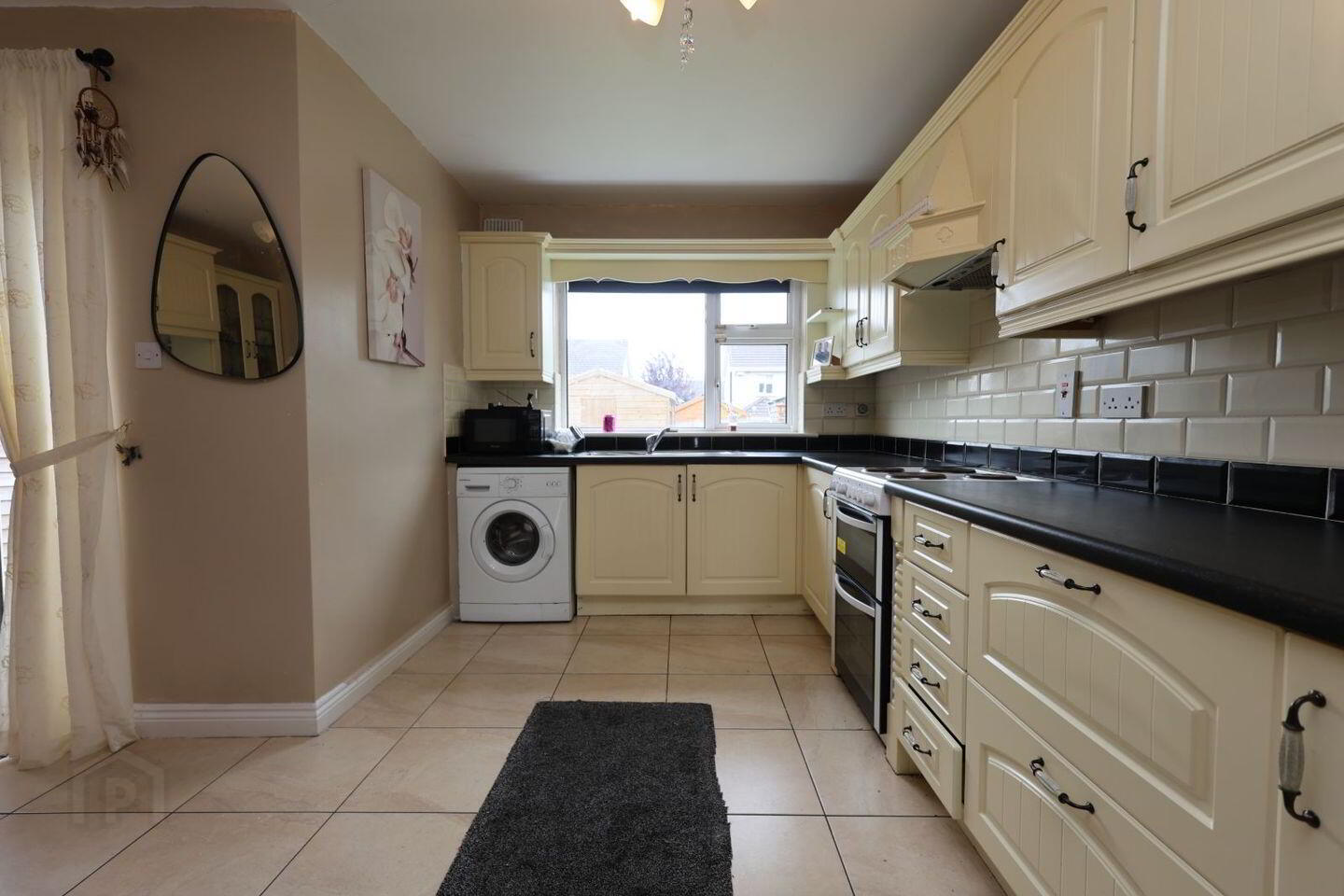 55 Heathfield 3 of 22
