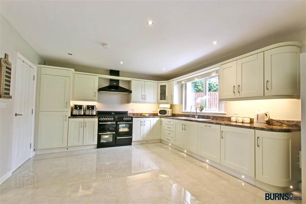 26 Cordarragh Heights 3 of 37