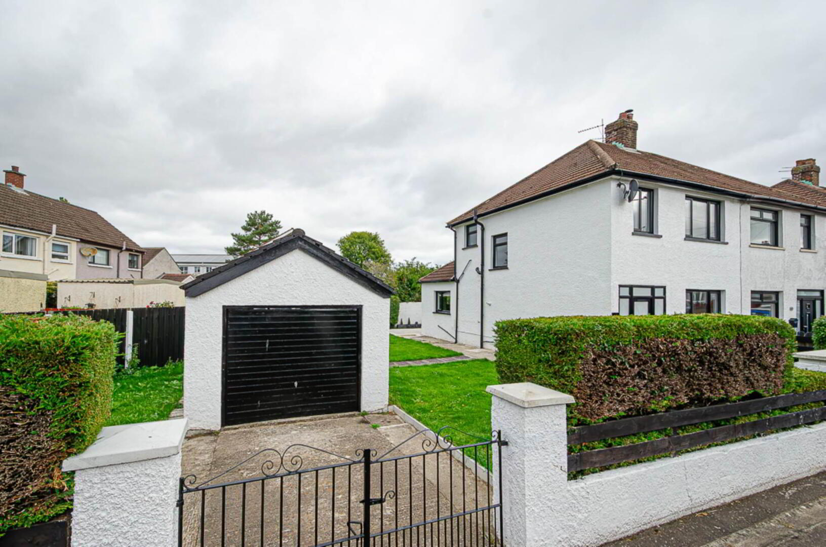 47 Stirling Gardens 3 of 73