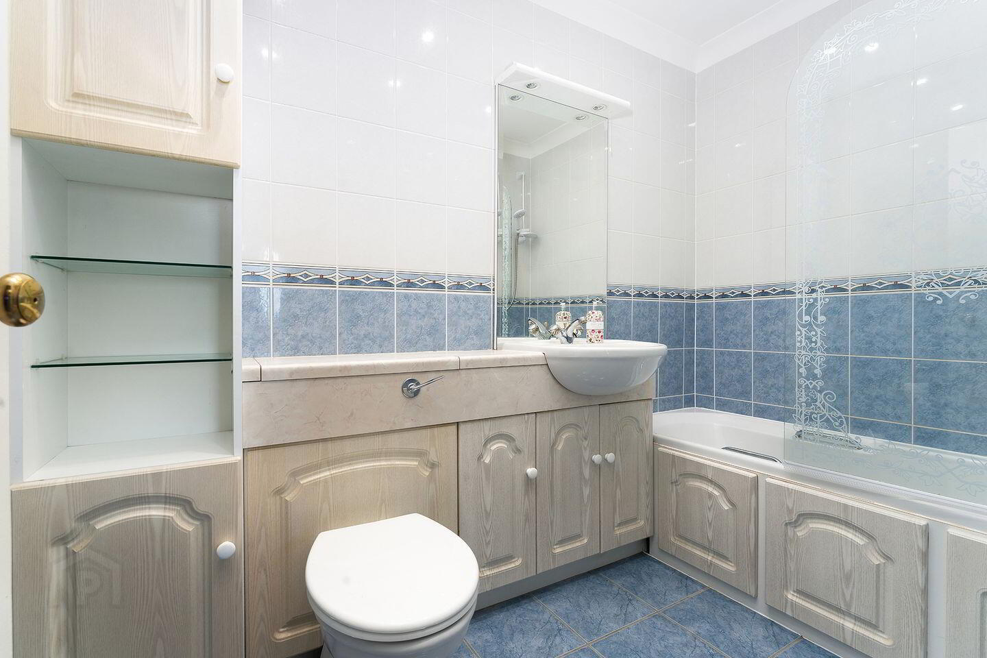 Apartment 82 Cherbury Court 6 of 7