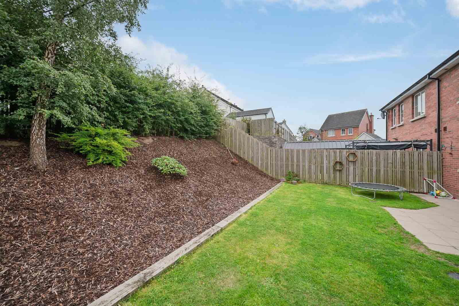 3 Millmount Gardens 24 of 25