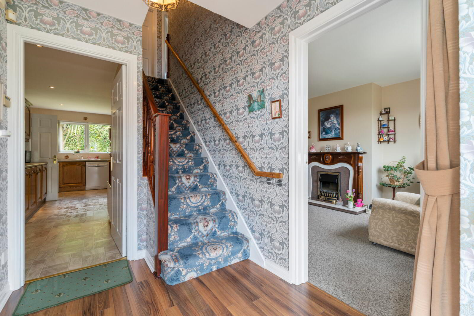 39 Lambert Avenue 2 of 25