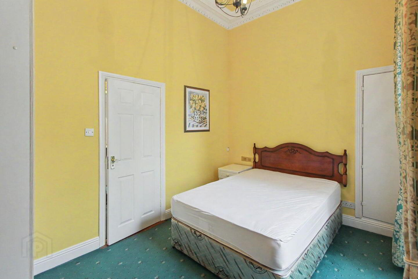Apartment 4 70/72 Pembroke Road 3 of 12