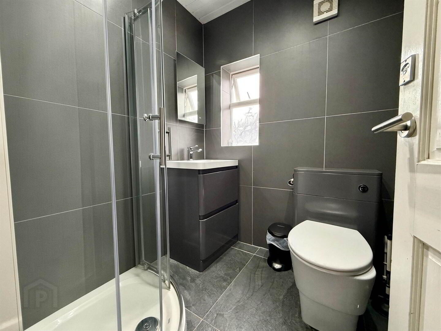 23 Hyndford Street 13 of 13