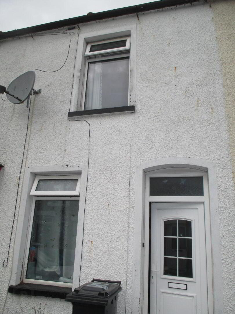 Lisavon Street 11 of 12