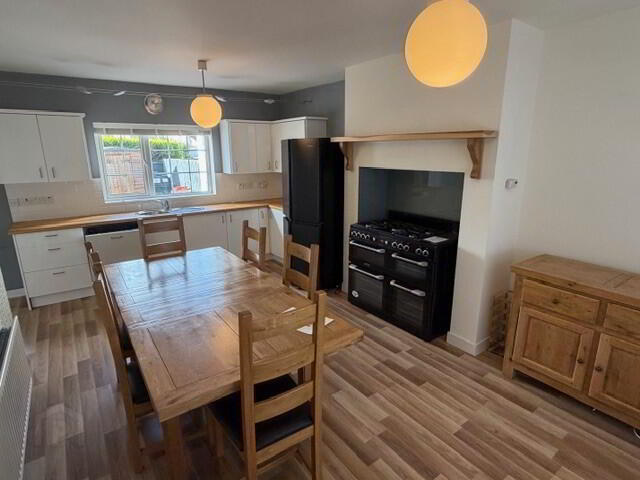 7 Seacourt Mews 3 of 19