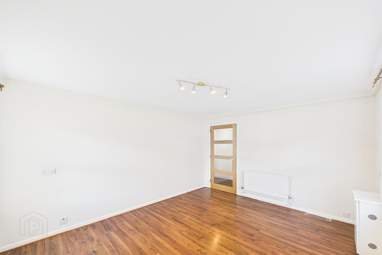 11 Somerset Street 2 of 12