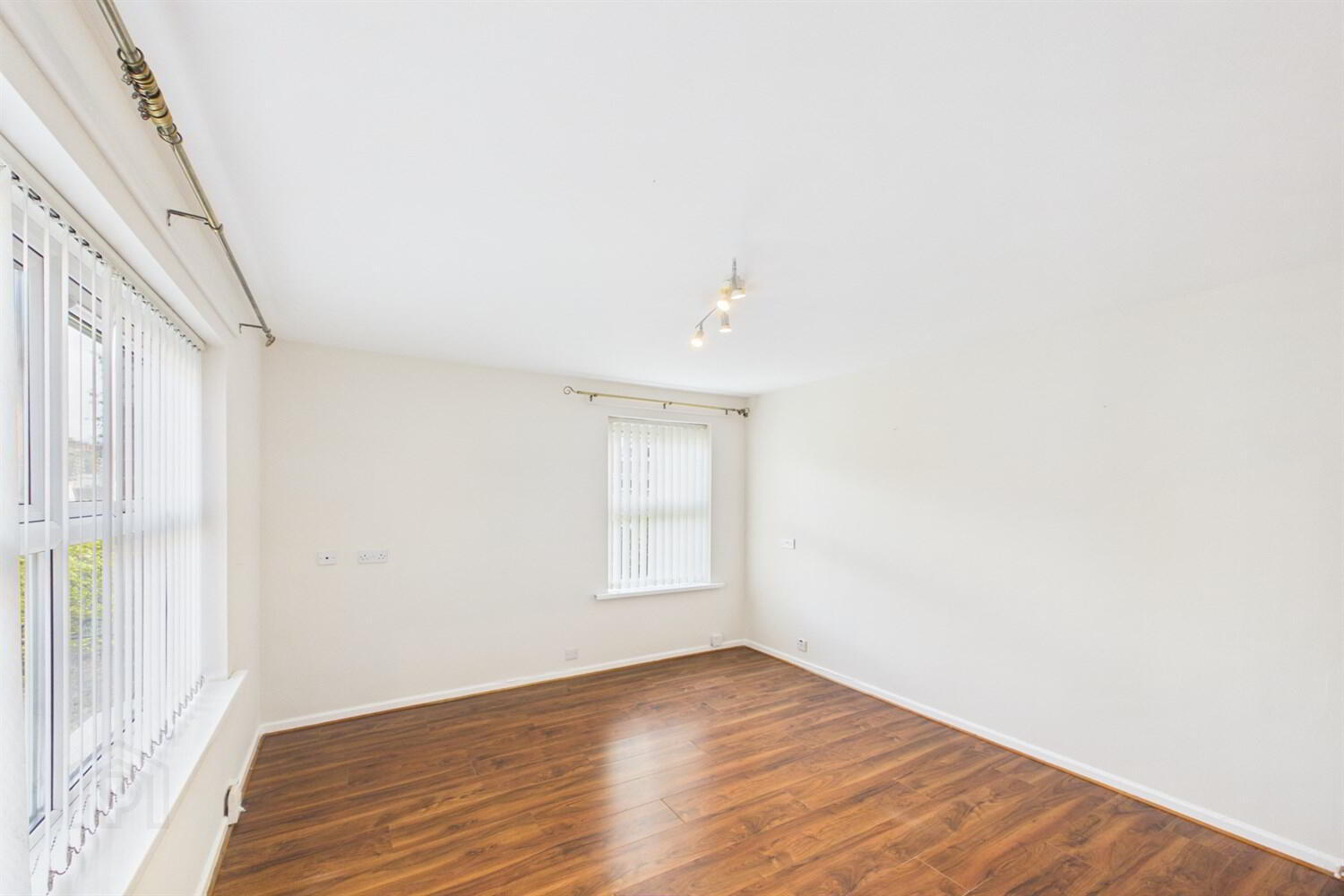 11 Somerset Street 3 of 12