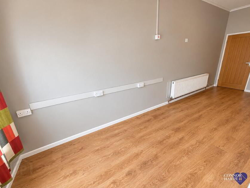 121a Main Street 3 of 4
