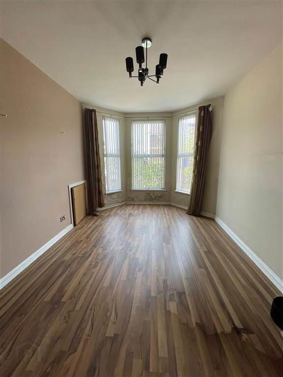 Apartment 1 122 Antrim Road 3 of 5