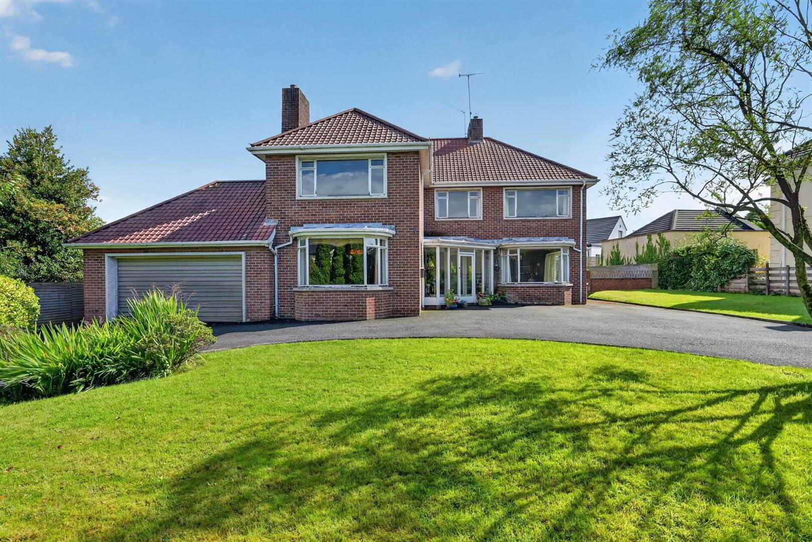 Monte Bre, 136 Upper Malone Road 1 of 27