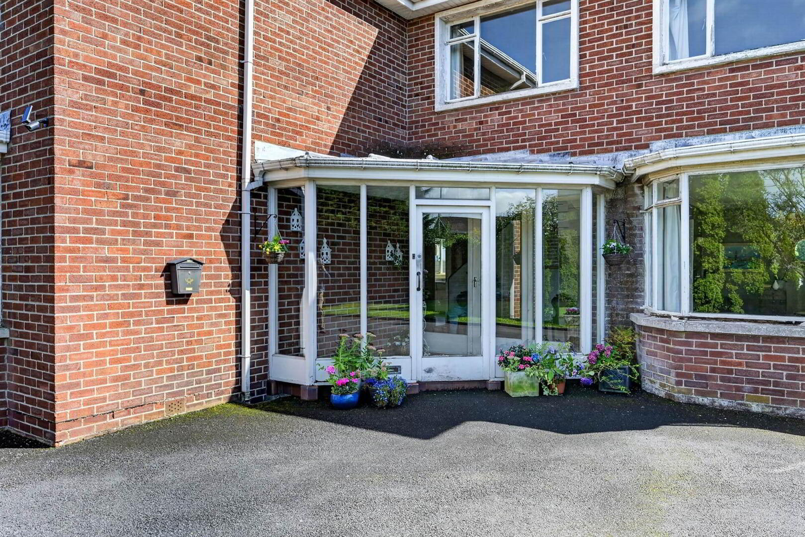 Monte Bre, 136 Upper Malone Road 3 of 27