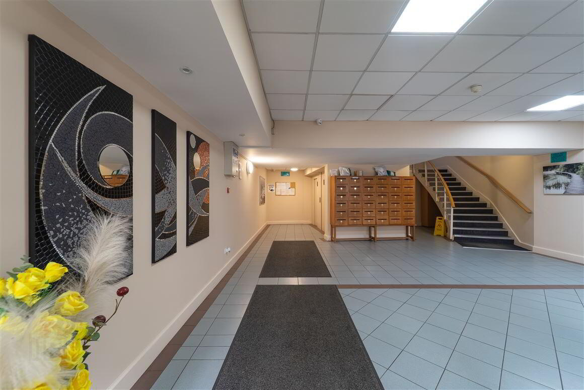 4 Earsfield Court, 79 - 87 Francis Street 16 of 17