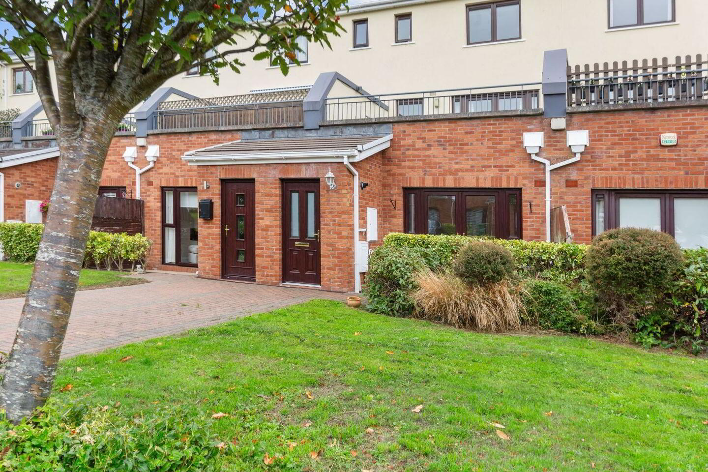 149 Charlesland Grove 2 of 13