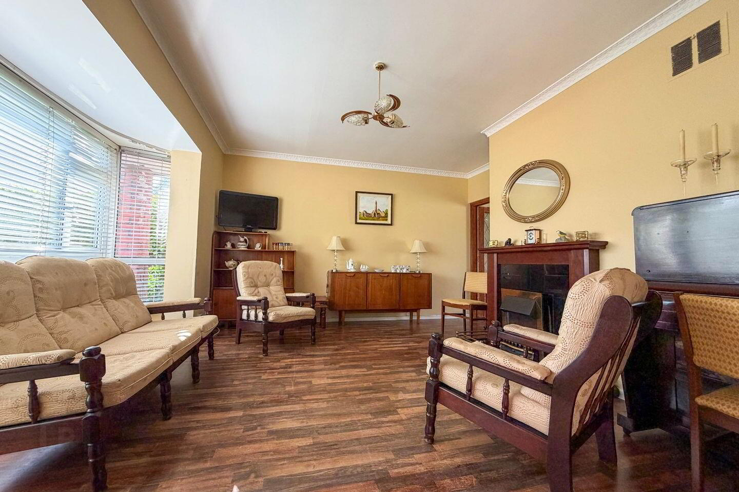 48 Moyola Park 3 of 23