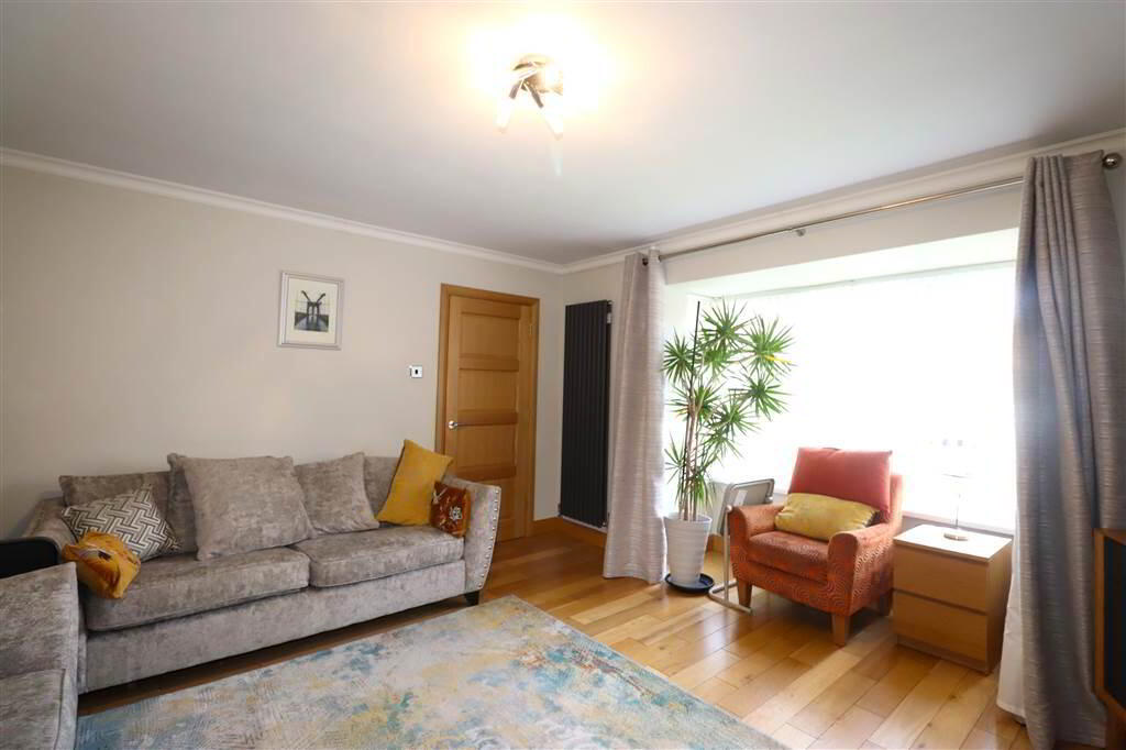 33 Knockdarragh Park 3 of 25
