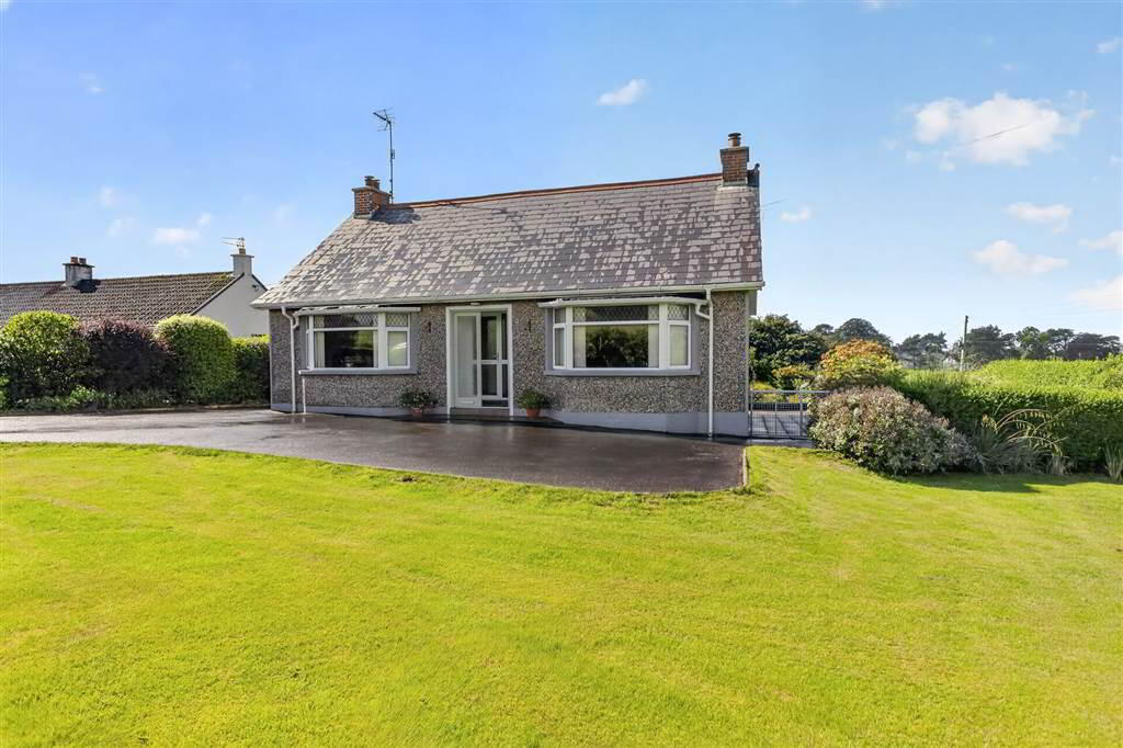 33 Stoneyford Road 3 of 37