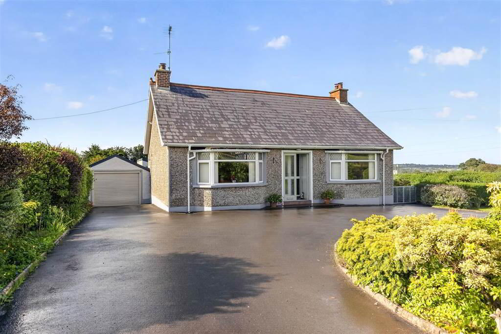 33 Stoneyford Road 1 of 37