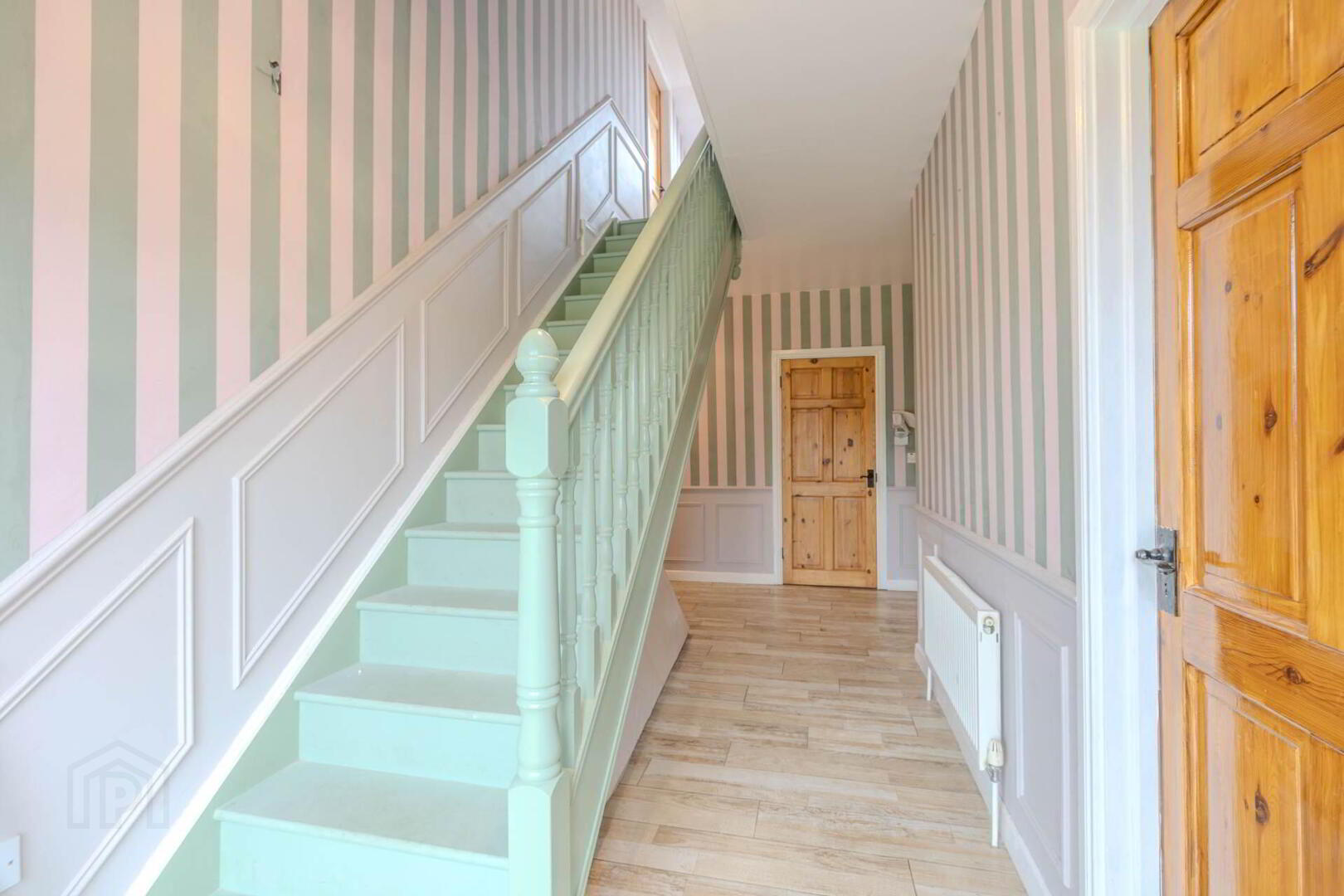 Isleham House, Tullytreane 2 of 40