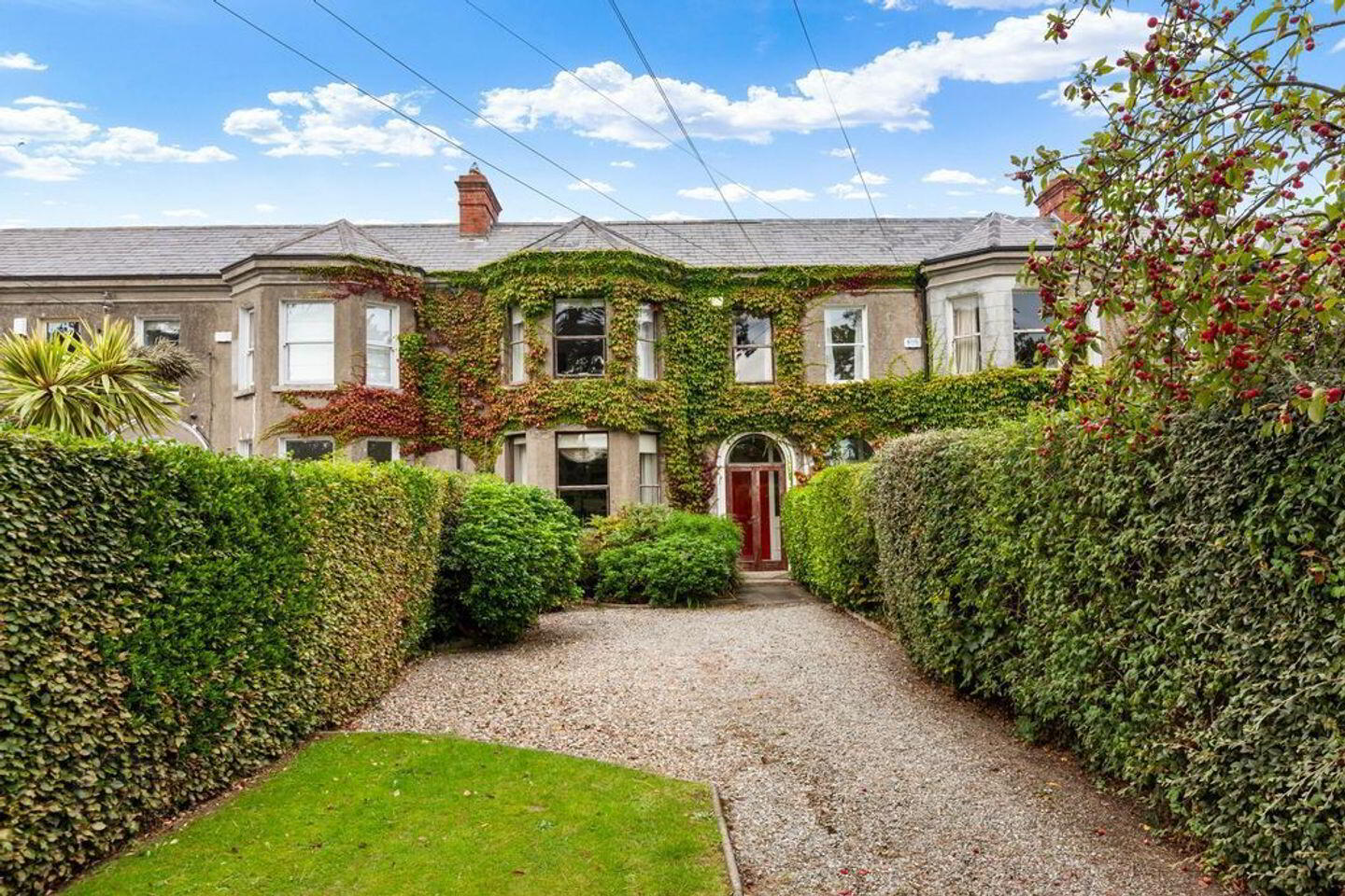 13 Burrow Road 2 of 33