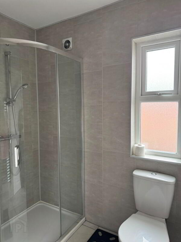 12 Ebor Parade 16 of 17