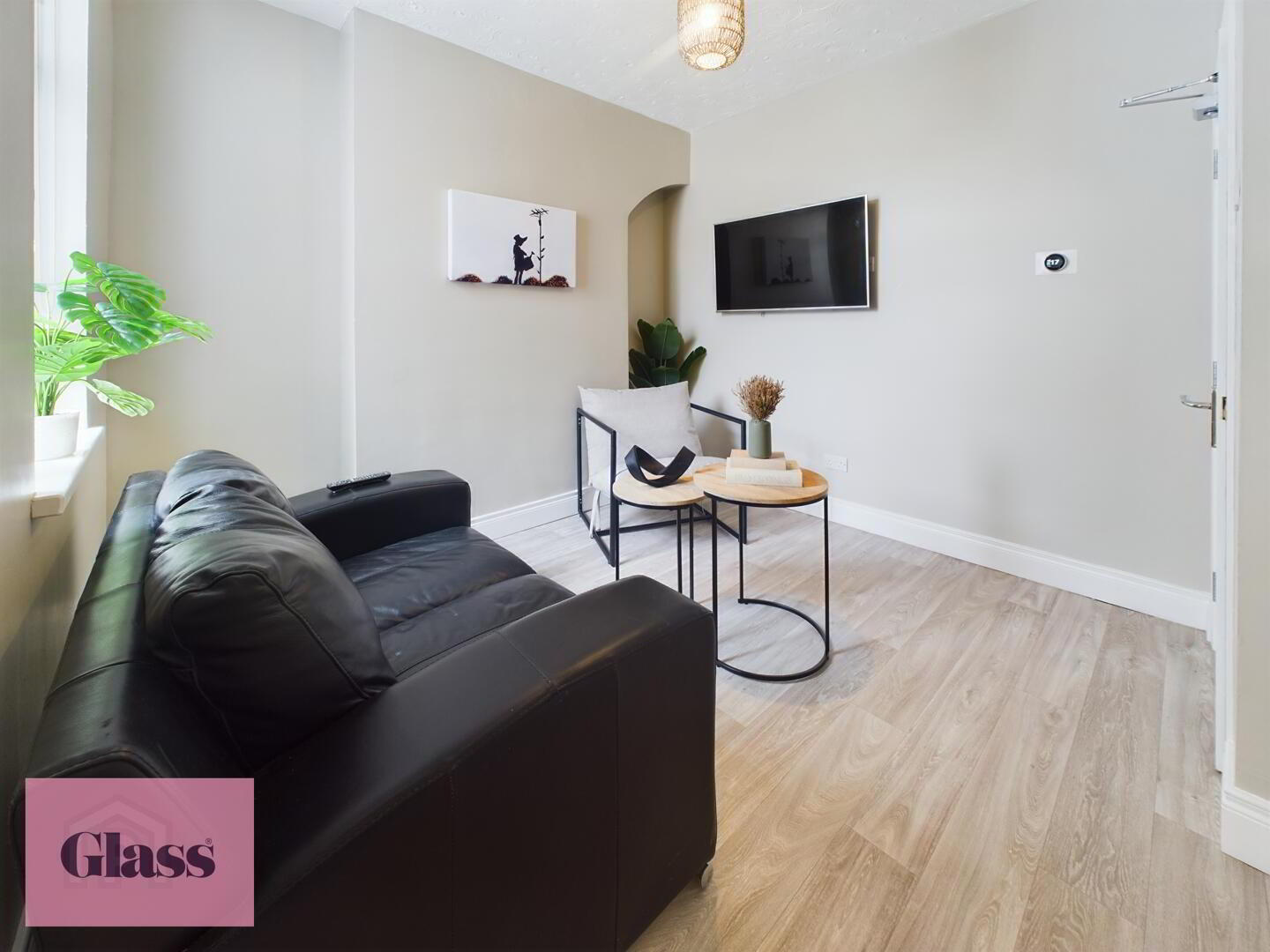 Room 3, 46 Portmore Street 2 of 46