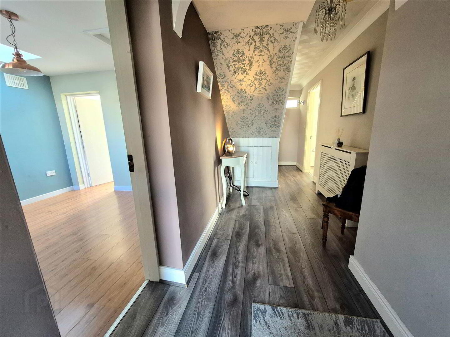 306 Ballsgrove 2 of 26