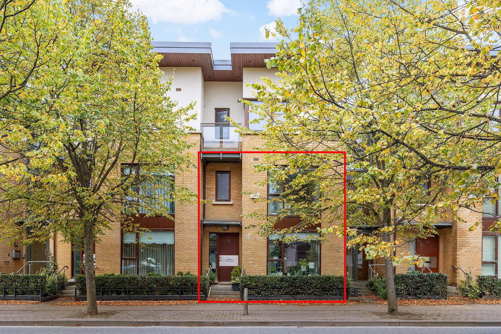 81 Castlegate Way 2 of 24
