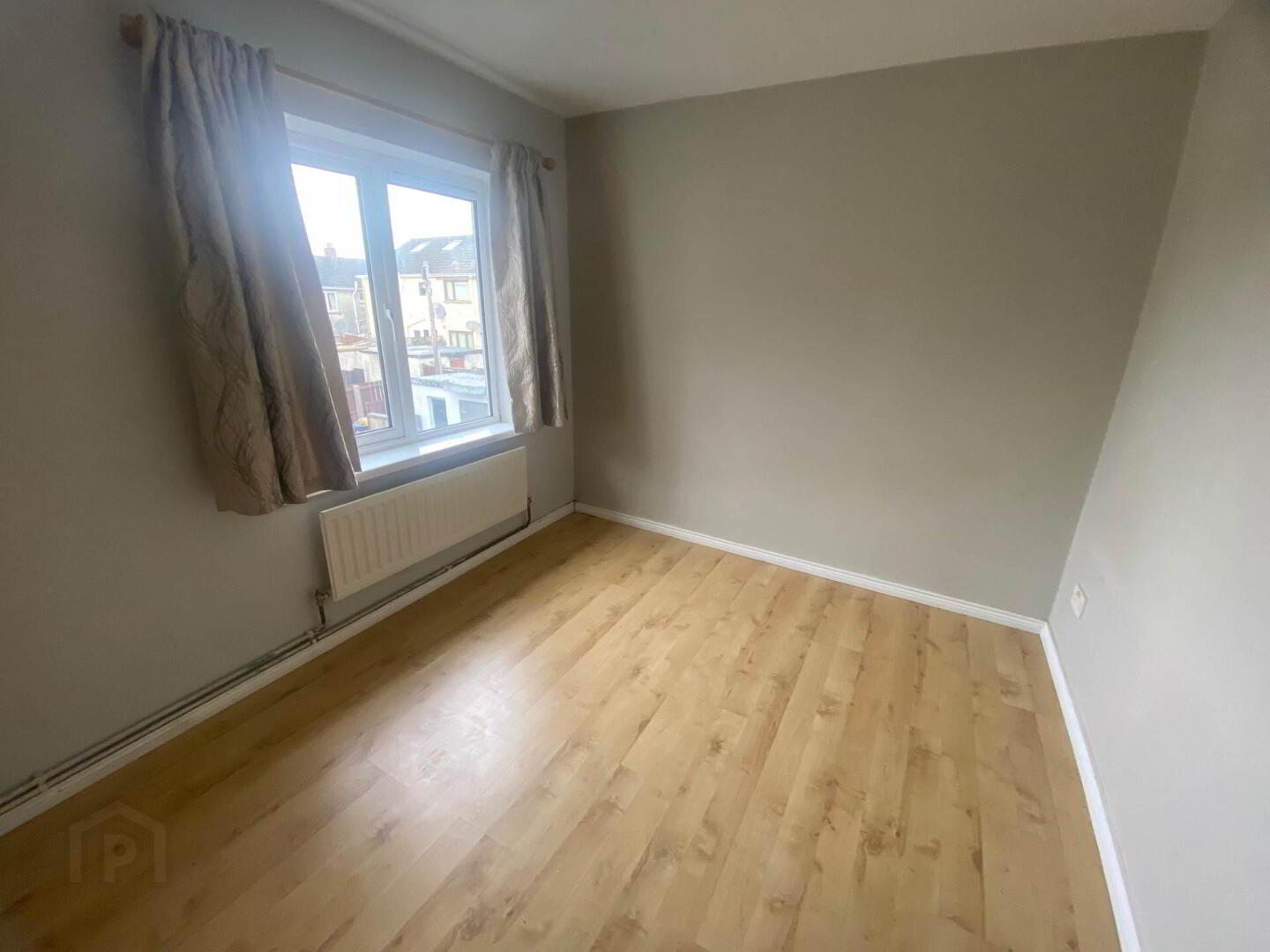 38b Enler Park East 13 of 13