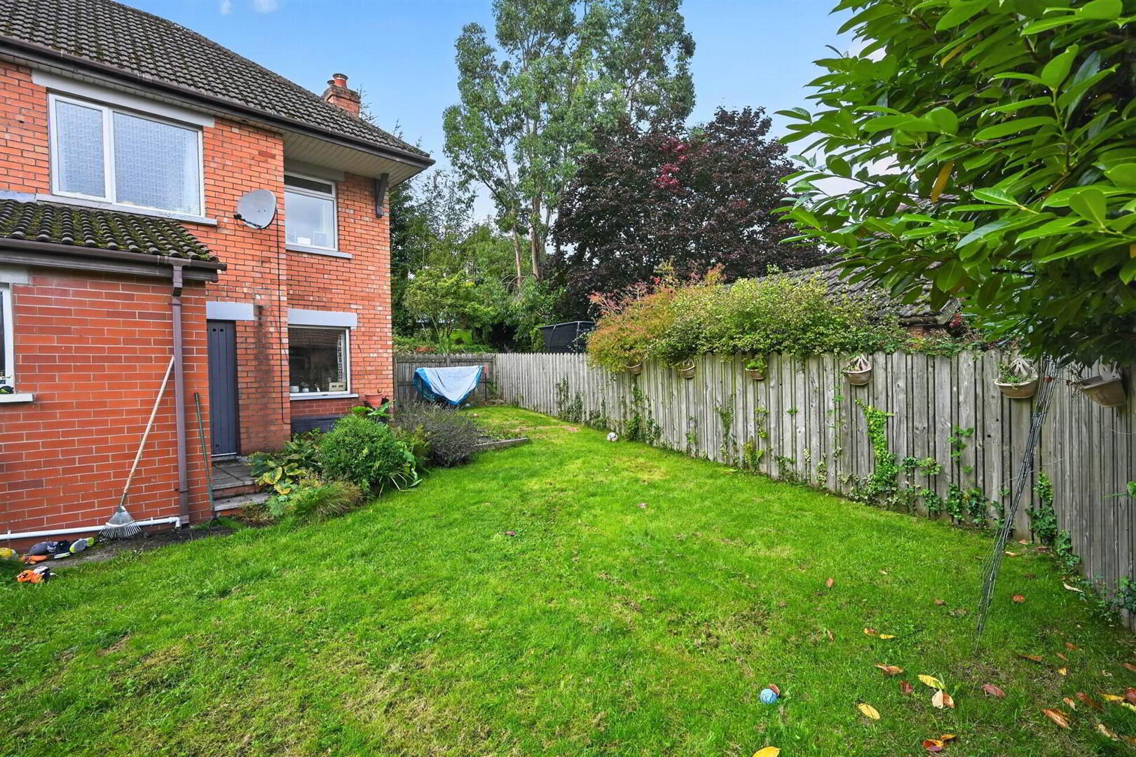 4 Ascot Gardens 27 of 28