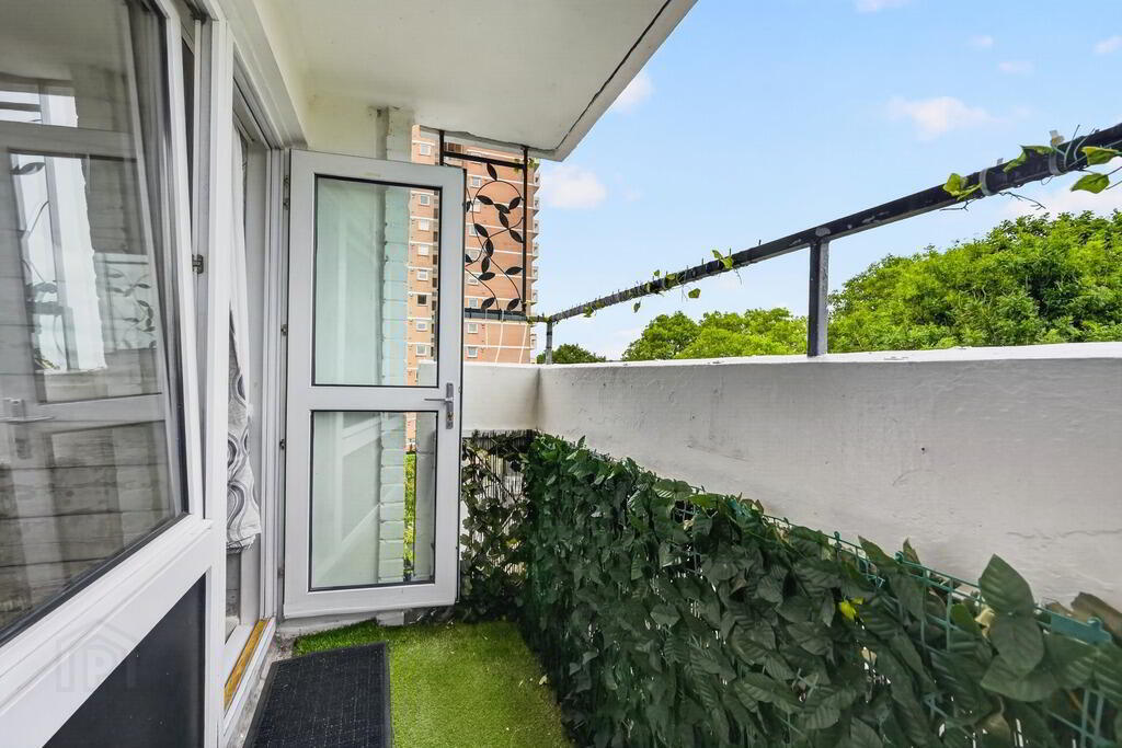 3A Moylena House 16 of 17