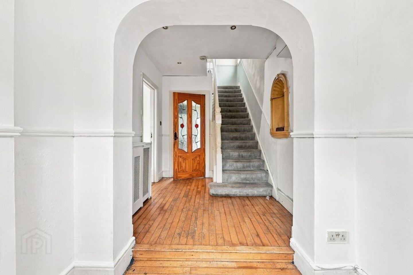 102 Verbena Avenue 2 of 15