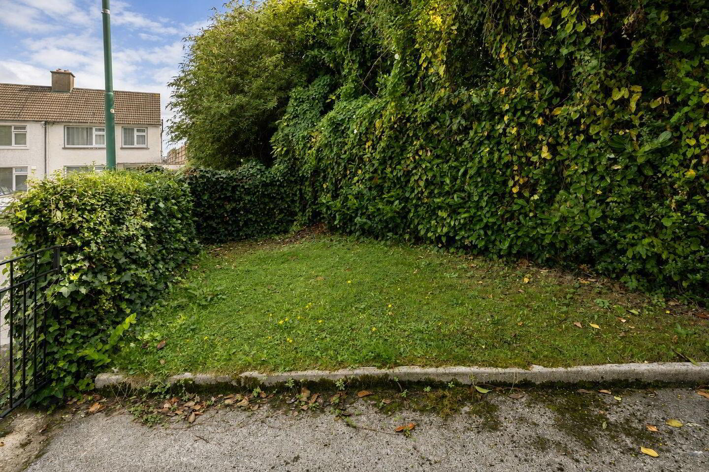 65 Walkinstown Park 3 of 25
