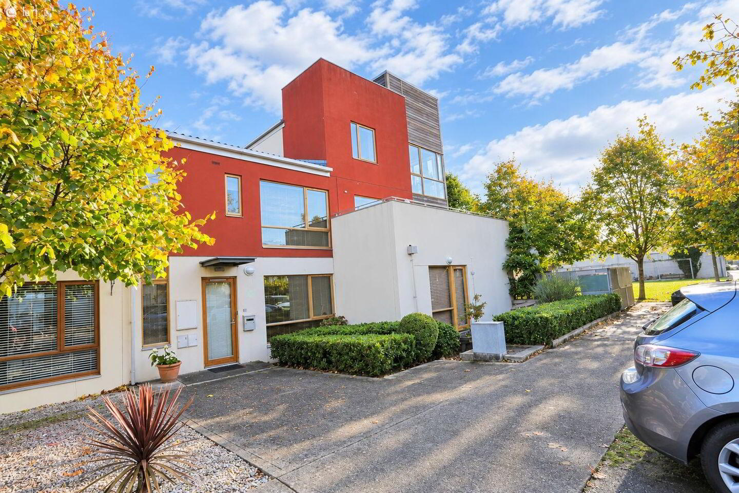 85 Cedarbrook Walk 1 of 17