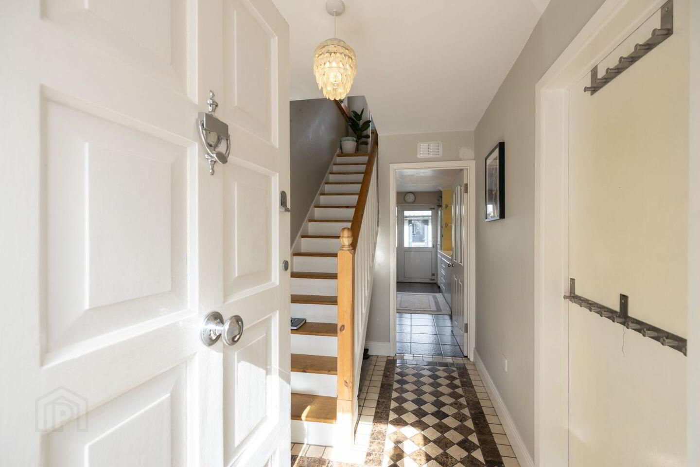 20 Saint John's Avenue 2 of 38