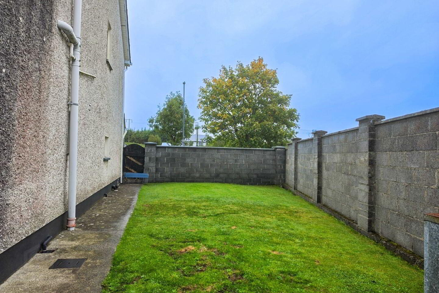 10 White Horse Lane 22 of 23