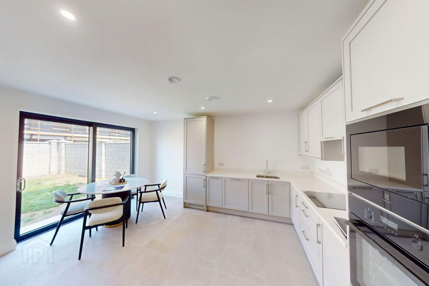 "Elderberry Court", Shannon Road 3 of 17