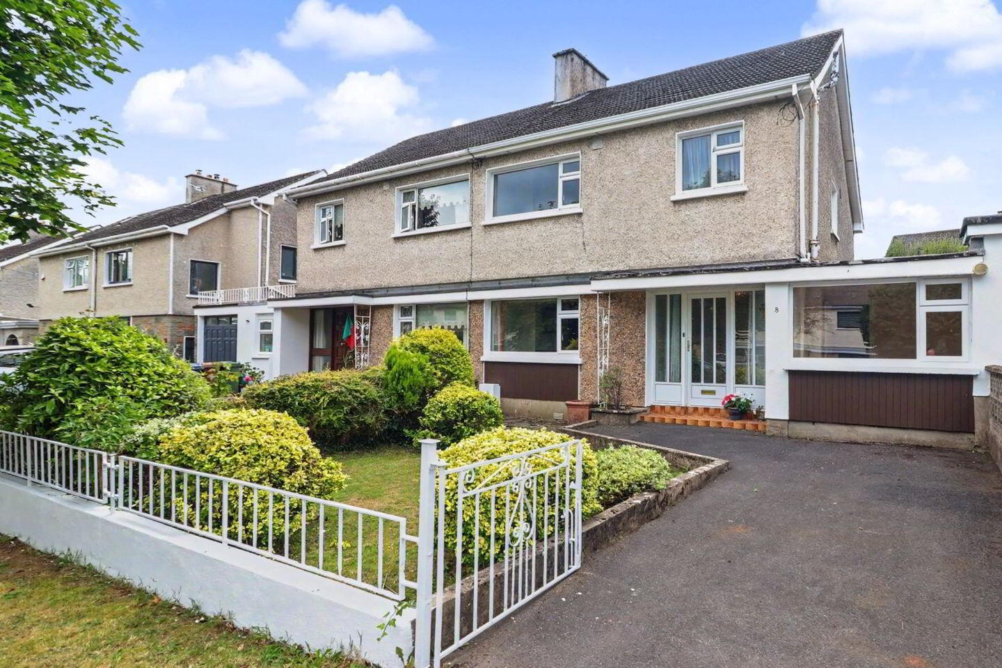 8 Springfield Drive 1 of 31