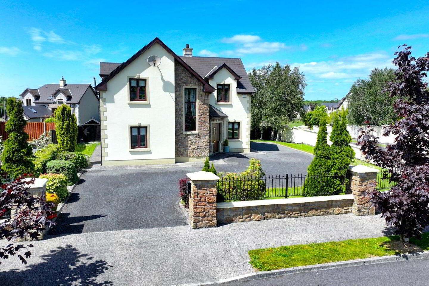 2 Glasheen Park 60 of 60