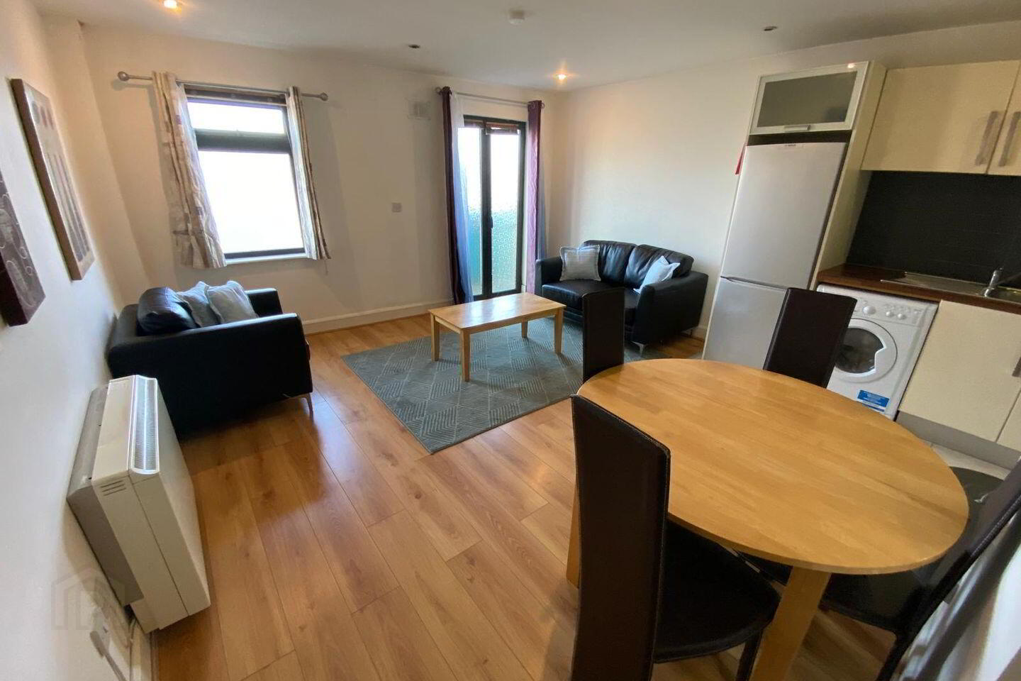 Apartment 38 Wellington Court 3 of 8